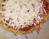 Foto del paso 5 de la receta Pizza con base de espaguetis crujientes