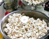 Foto langkah ke 4 dari resep Popcorn gurih.