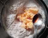 A picture of step 5 of Stuffed Rava Atta Modak Cookies.