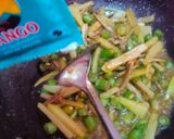 Foto langkah ke 5 dari resep Tumis Buncis Labu sium.