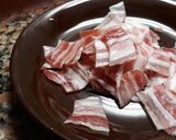Foto del paso 2 de la receta: Pizza de judías verdes salteadas con bacon