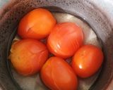 A picture of step 1 of Pizza sauce.