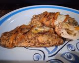 Foto del paso 3 de la receta: Rollo de pechuga con queso y chiles en escabeche