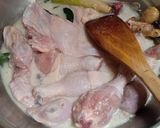 Foto langkah ke 4 dari resep Ayam goreng santan.