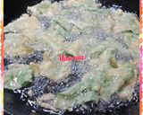 A picture of step 3 of Palak pakoray.