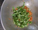 A picture of step 3 of Lasooni Aloo Palak !!.