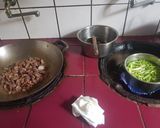 Foto langkah ke 5 dari resep Ampela ayam tumis tangkai seledri.