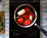 Foto del paso 2 de la receta: Salsa Roja para Entomatadas y Chilaquiles sin chile