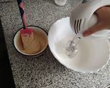 Foto del paso 6 de la receta Galletas de fresa y chocolate blanco