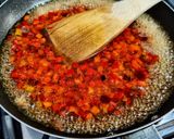 Foto del paso 3 de la receta: Timbal de quinoa, con pimentones🌶️caramelizados...!