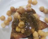 A picture of step 4 of Samosa chana chaat.