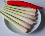 Hình bước làm 2 của món Chân Gà sốt kiểu Thái