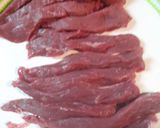 A picture of step 1 of Pemmican/ Jerky.