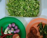 Foto langkah ke 1 dari resep Bunga Pepaya tumis tauco.