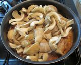 Laskagombás nyúl kapros túrógombóccal recept fázis 7 fotója