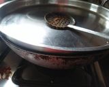 A picture of step 6 of Beetroot kathi roll.