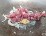 Foto langkah ke 2 dari resep Tumis Daging Sapi Brokoli.