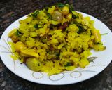 A picture of step 6 of Kanda poha.