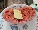 A picture of step 4 of Butter Burgers.