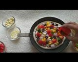 चीजी पैन पिज़्ज़ा (Cheesy pan pizza recipe in Hindi) रेसिपी चरण 6 फोटो