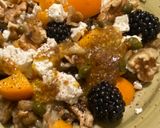 Foto del paso 6 de la receta: Ensalada de berenjena, moras, albaricoques y queso feta con nueces !!!!