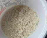 Foto del paso 1 de la receta: Arroz simple con un toque de cebolla y chile pimiento