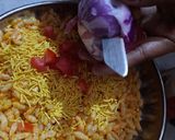 A picture of step 2 of Bombay street bhel.