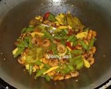 Foto langkah ke 4 dari resep Tumis buncis udang putren.