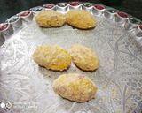 A picture of step 5 of Egg Fritters.