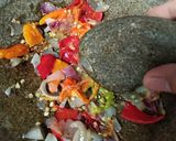 Foto langkah ke 3 dari resep Sambal Bawang ala Bu Rudi.