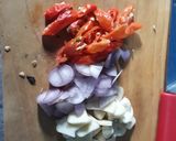 Foto langkah ke 2 dari resep Tumis Teri medan kering.