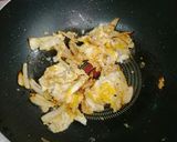 รูปขั้นตอนการทำที่ 6 ของ ข้าวผัดไข่หมูต้มเค็ม