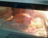 Foto del paso 6 de la receta: Pollo al Horno Con Cerveza