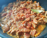 Foto del paso 2 de la receta: Carne de cerdo en salsa de especias y vinos