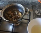 Foto del paso 3 de la receta: Fesols santa pau amb calamarsets i gambes