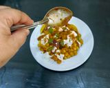 A picture of step 6 of White Matar Papdi Chaat.