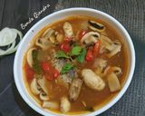 Foto langkah ke 5 dari resep Tom yum sarden kaleng (ต้มยำปลากระป๋อง).