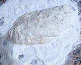 Foto del paso 7 de la receta: Pan sin amasar con sésamo para tostas hecho en cazuela de barro