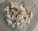 Foto langkah ke 3 dari resep Ayam Rebus Suwir Pedas.