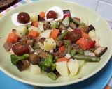 Foto del paso 2 de la receta: Salteado de verduras con pavo y huevo duro