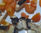 Foto del paso 3 de la receta: Ñoquis tricolor: cherry y hongos salteados