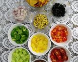 A picture of step 1 of Mexican nachos salad.