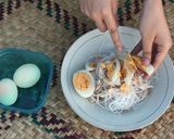 Foto langkah ke 15 dari resep Soto Banjar Ayam Bapukah.