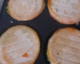 A picture of step 4 of Tricolour Uttapam.
