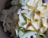 Foto langkah ke 4 dari resep Asinan Buah.