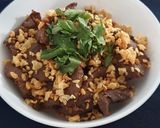Foto langkah ke 1 dari resep Thai Fried Beef with Garlic.