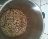 A picture of step 4 of Rajesthani masalamoong daal khichdi.