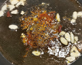 Foto del paso 3 de la receta: Langostinos y setas Eryngii al ajillo