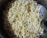 Foto langkah ke 1 dari resep Mee Goreng Mamak khas Malaysia.