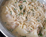 Foto del paso 4 de la receta: Spaghetti con puerro y langostinos